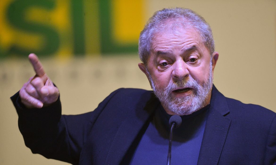 Pressão sobre definição de ministros aumenta conflito na equipe de Lula