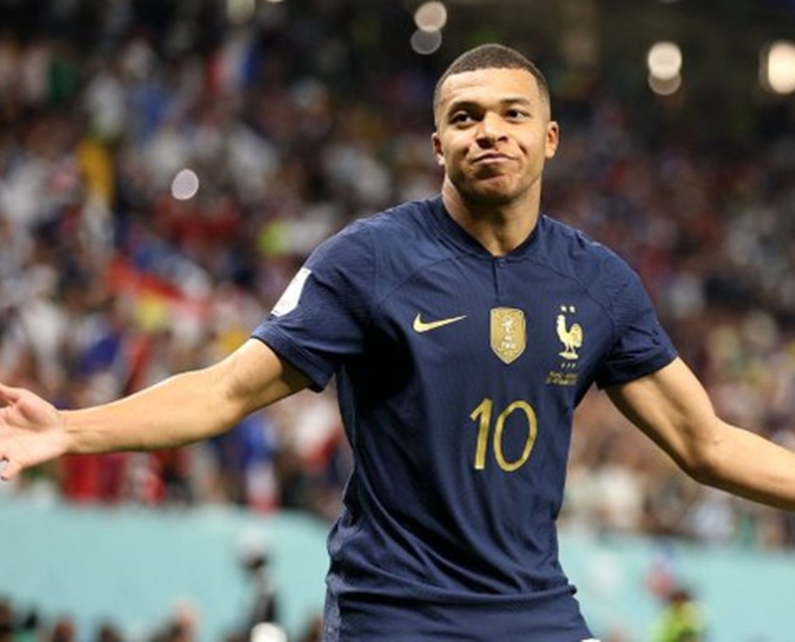 Mbappé marca 2 na Dinamarca e França se classifica para as oitavas da Copa