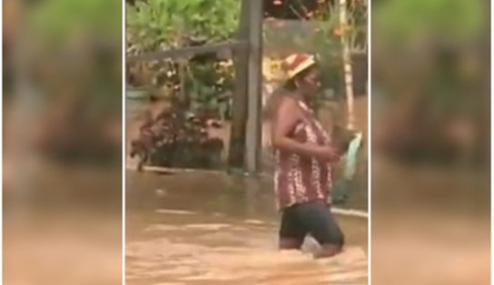 Rio Subaé transborda em Santo Amaro e causa transtornos à população; assista