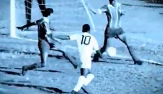 Morre Pelé, astro do futebol brasileiro, aos 82 anos; veja relação dele com a Bahia