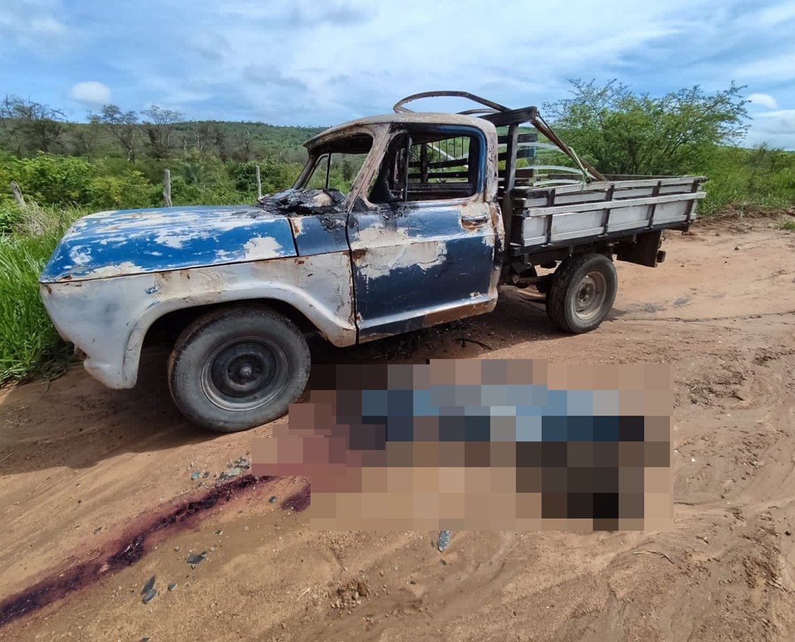 Procurado por feminicídio é encontrado morto ao lado de carro no interior da Bahia