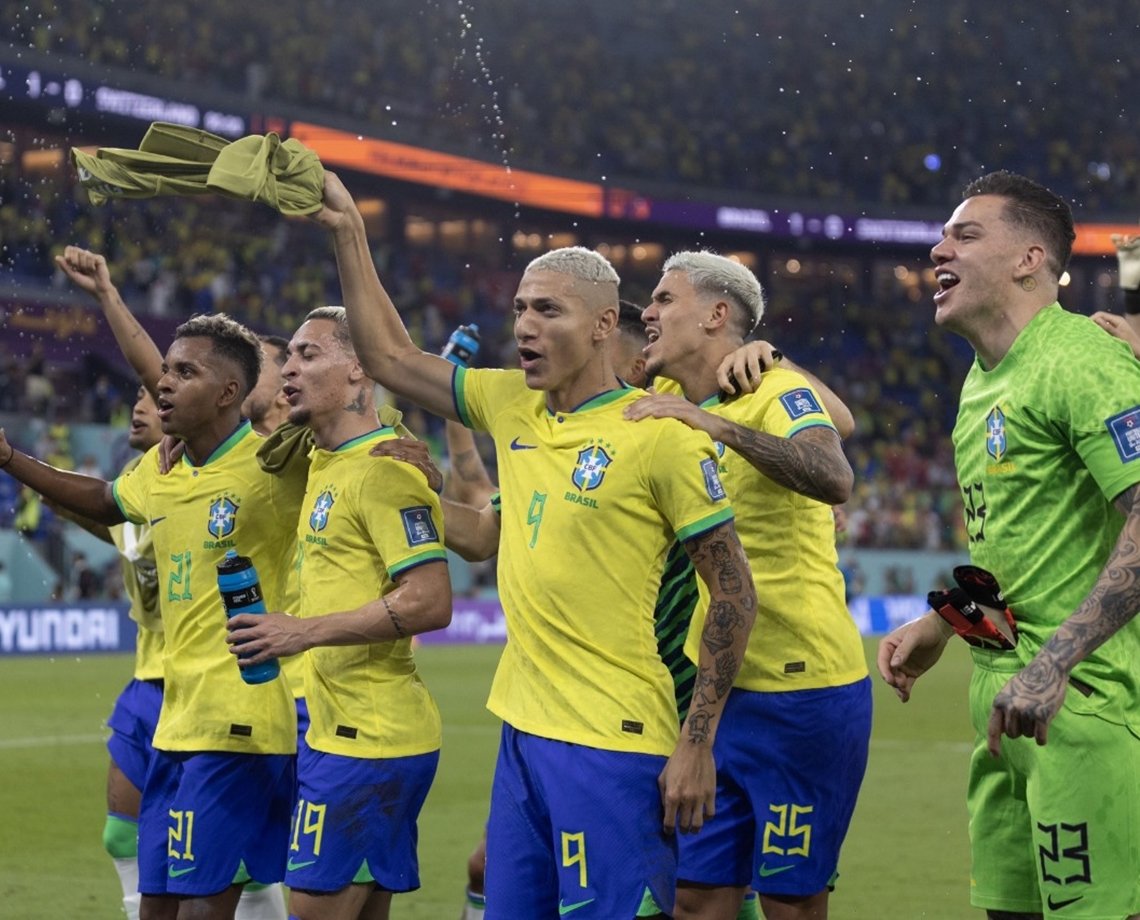 Vidente que acertou os campeões das últimas três copas grava Brasil hexa em final contra a França