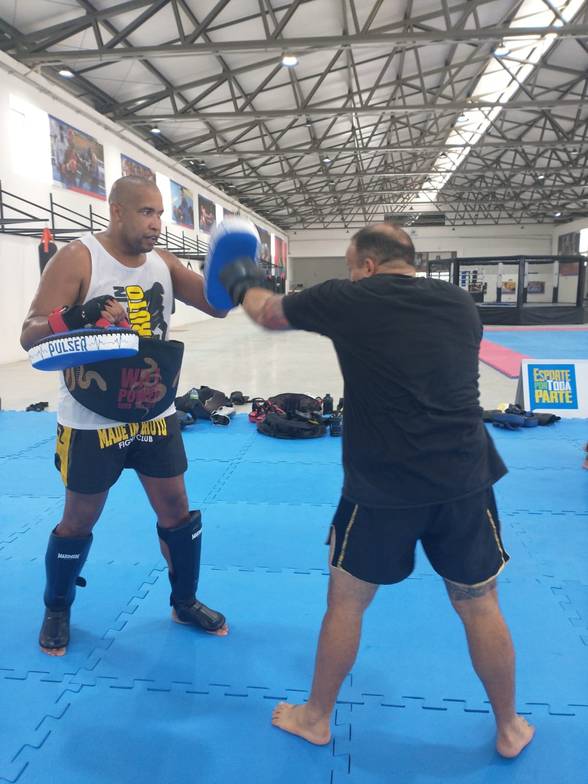 Centro de Treinamento de Boxe e Artes Marciais da Bahia abre vagas para aulas de kung fu e kali; as inscrições são gratuitas