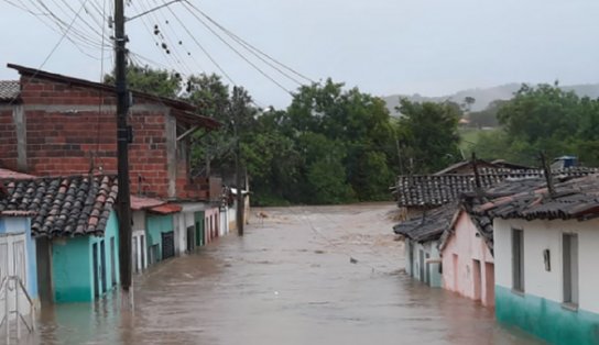 Bahia e Espírito Santo estão em alerta por causa de enchentes provocadas pelas chuvas