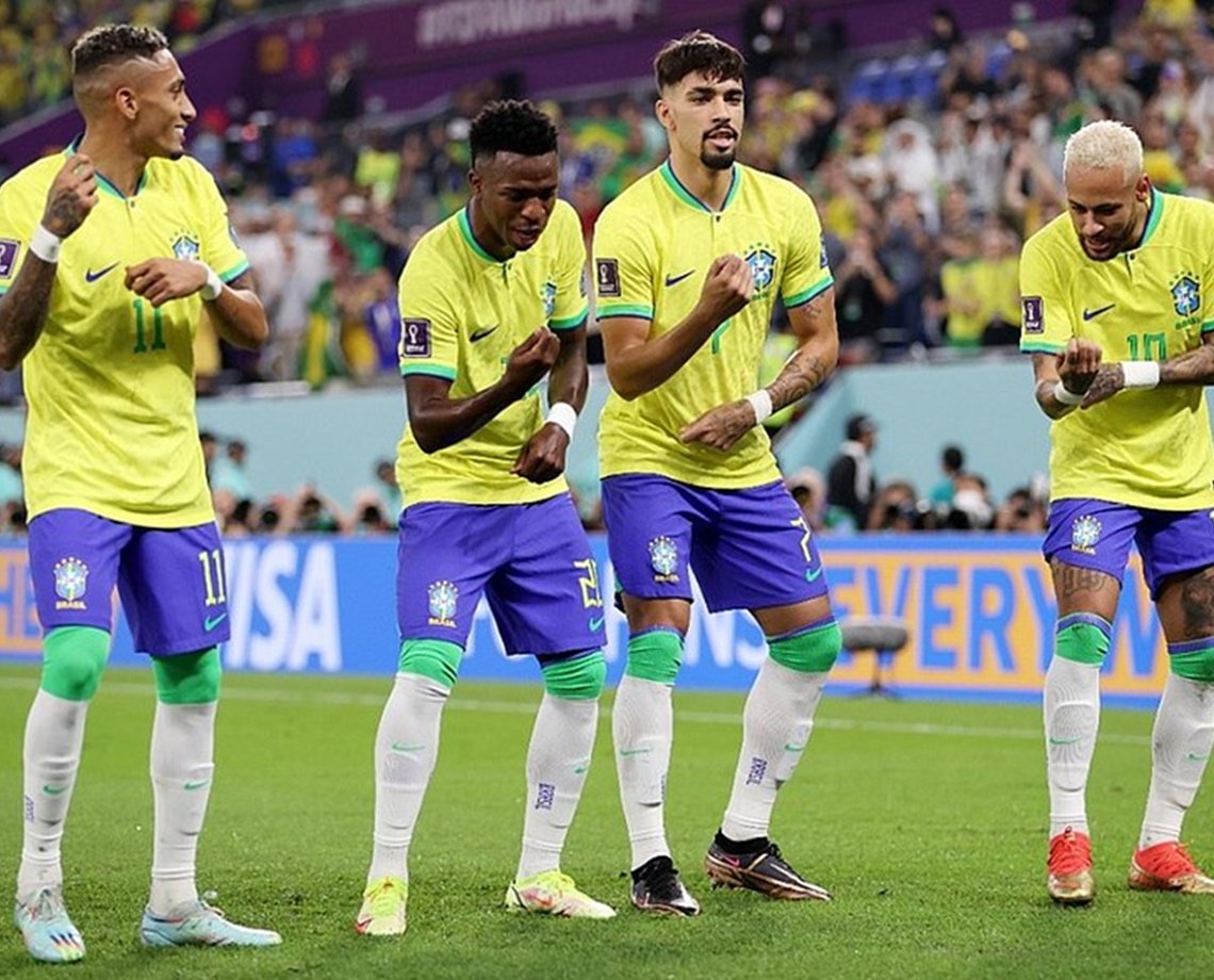 "Vou seguir bailando", afirma Vini Jr. sobre resposta ao racismo; veja dança após primeiro gol