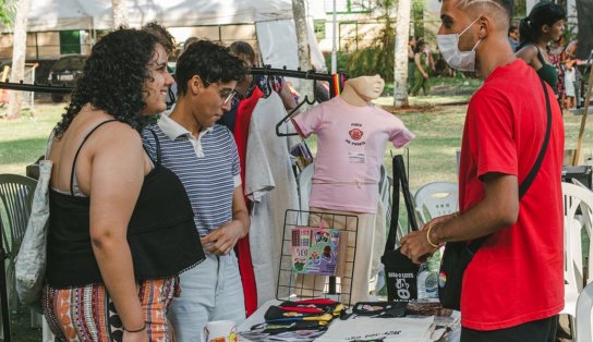 Feira Vegana Natalina: ação solidária, música ao vivo e atrações neste fim de semana