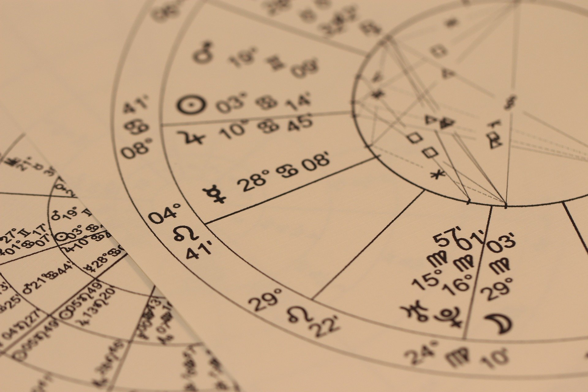 Astrólogo revela como será o ano de 2023: "estaremos todos mais sensíveis"