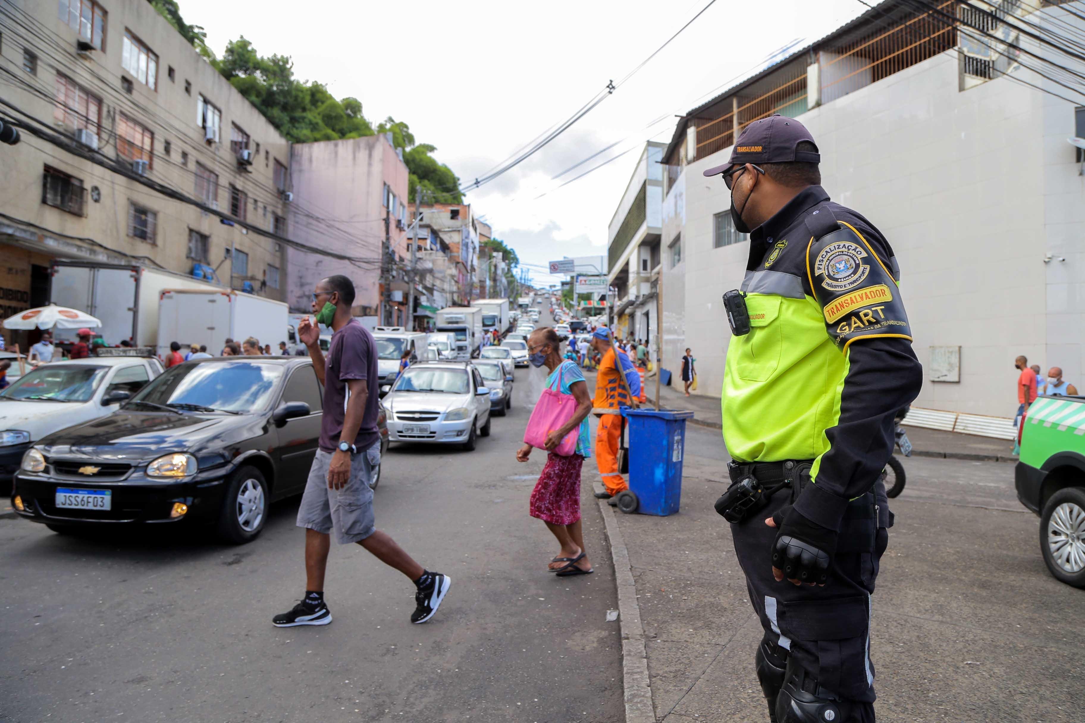 Procissão em louvor a Santa Luzia altera trânsito no Comércio nesta terça; veja o que muda