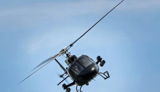 Helicóptero cai no Rio de Janeiro e cinco pessoas ficam feridas