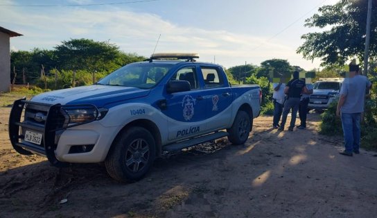 Vigilante é preso por furtar bateria de ônibus escolar em Cruz das Almas