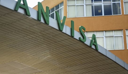 Anvisa publica alerta sobre produtos para trançar cabelos