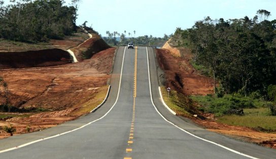 Rui autoriza empréstimos de R$ 1,4 bilhão para setor agrícola e obras em rodovias e na nova rodoviária de Salvador