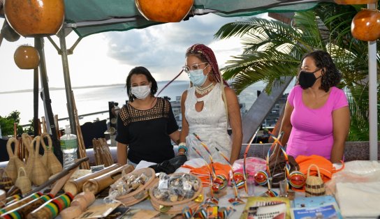 Feira de artesanato no Pelourinho terá show gratuito do Cortejo Afro