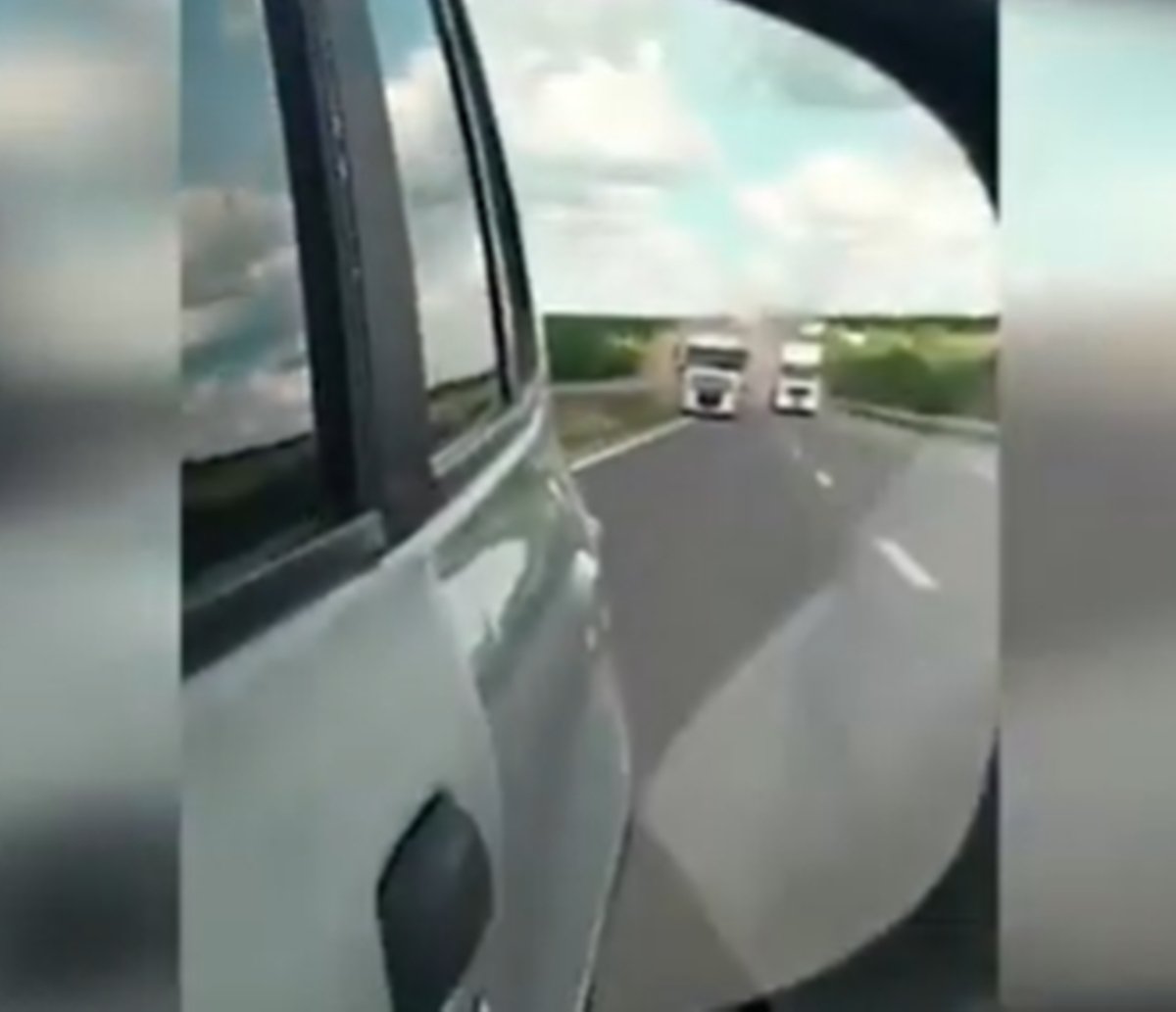 Caminhoneiro é flagrado dirigindo em zigue-zague em rodovia baiana, veja vídeo 