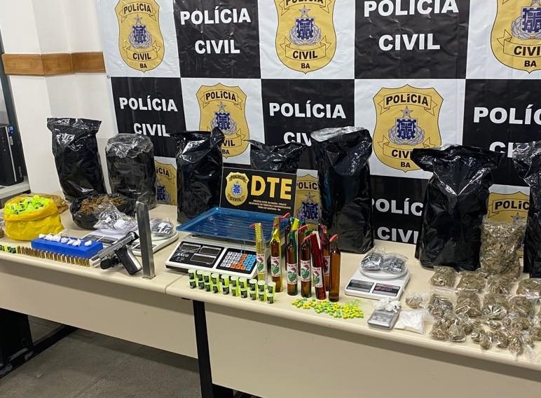 Ponto de venda de droga é desativado em Feira de Santana; três são presos