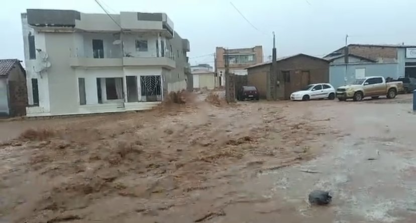 Chuva causa preocupação em moradores de Canarana