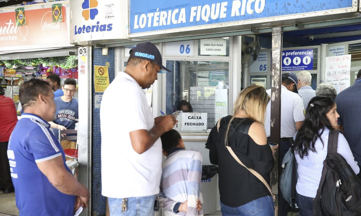 Apostas feitas a partir desta semana valerão para a Mega da Virada; prêmio é R$ 450 milhões e não acumula