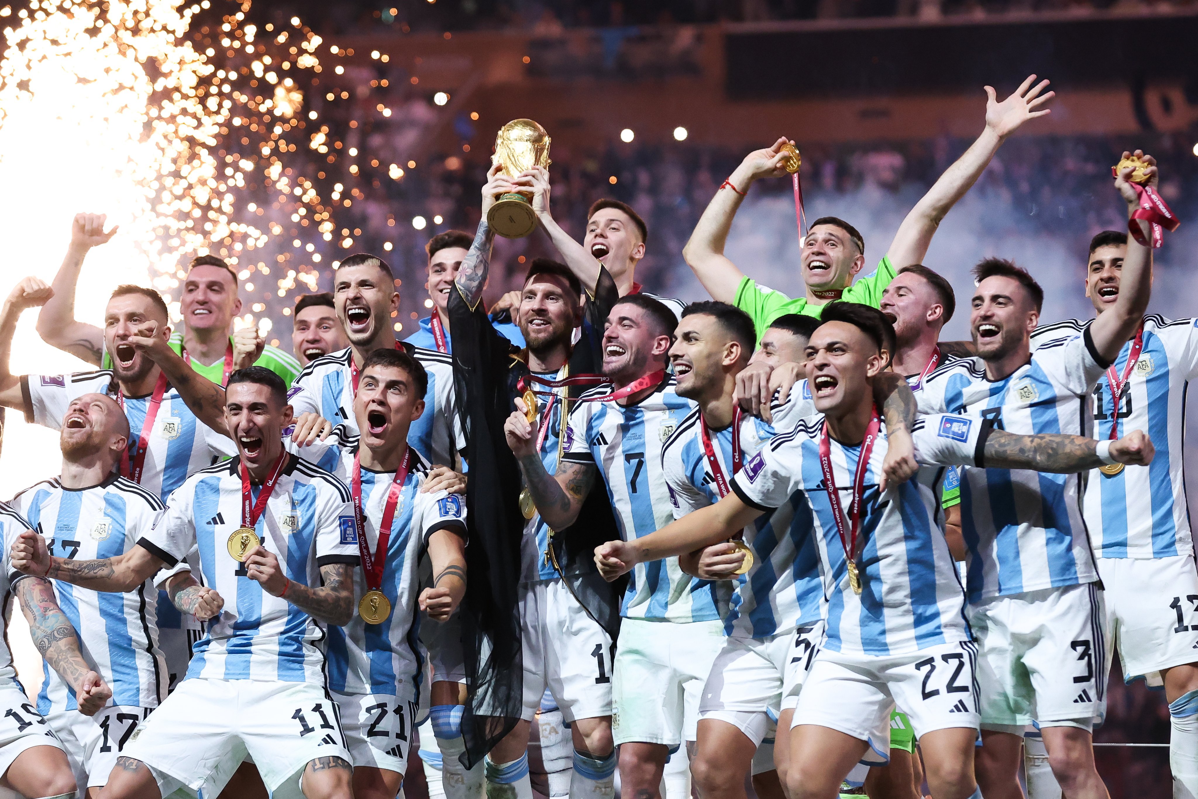 Argentina ganha Copa do Mundo após disputa de pênaltis e se torna tricampeã mundial