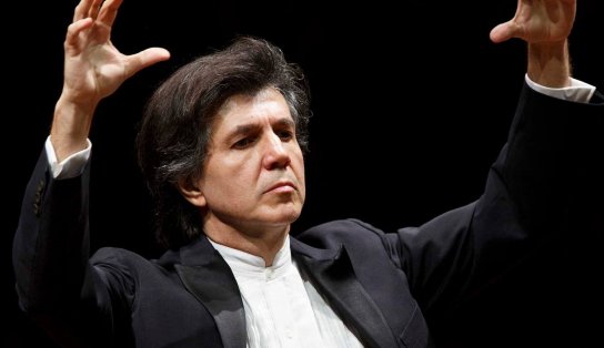 Maestro do Neojiba critica proposta de concerto da OSBA: "poderia ser tocado melhor por Lairton e seus Teclados"