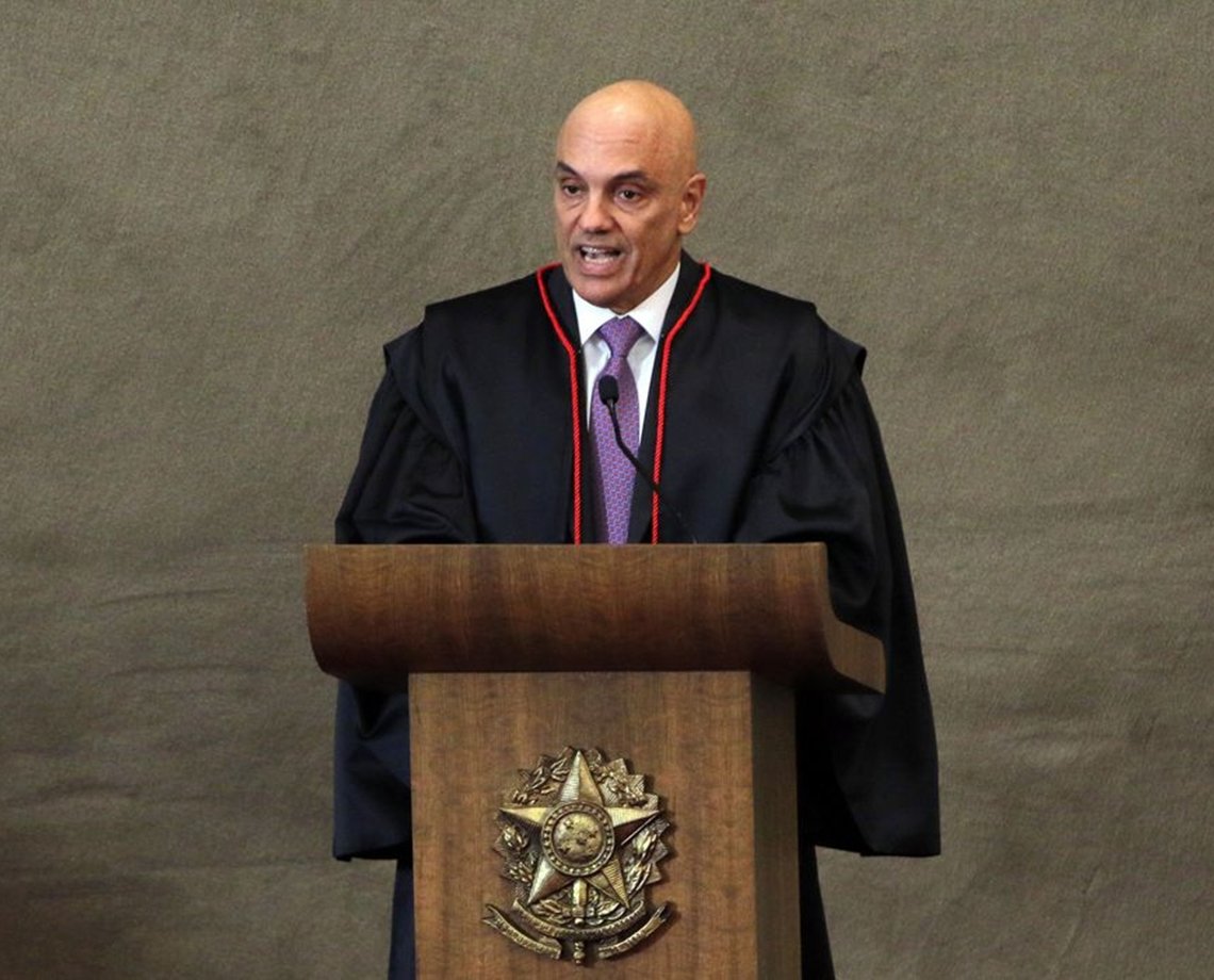 Ministro Alexandre de Moraes suspende trechos da Lei de Improbidade; entenda