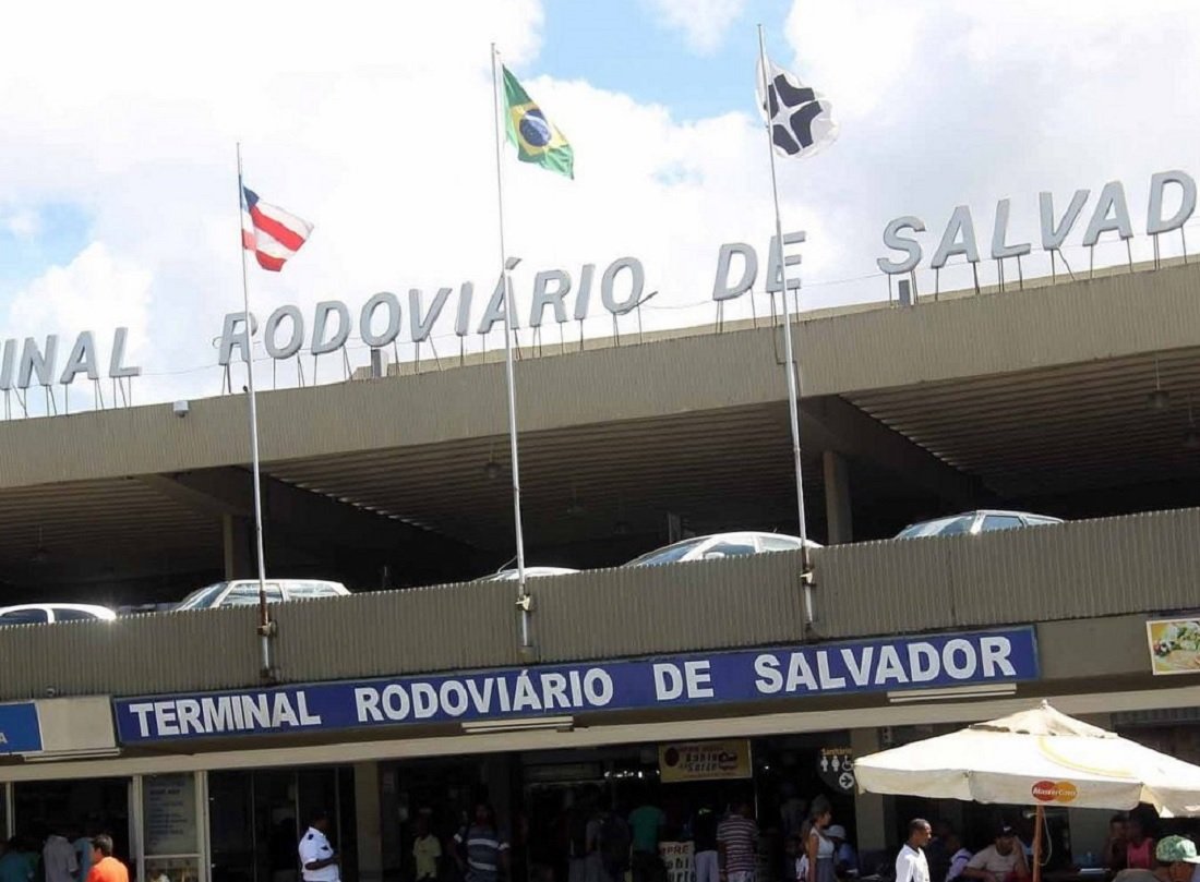 Volta para Salvador causa engarramento na rodoviária da capital baiana