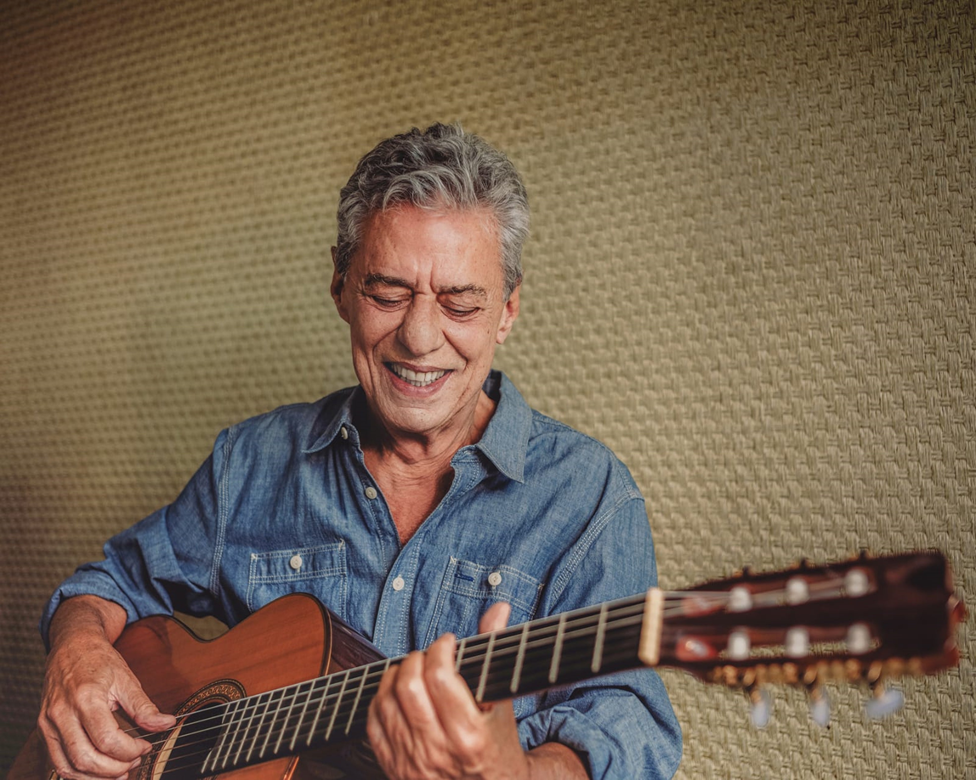 Turnê de Chico Buarque estará em Salvador em abril