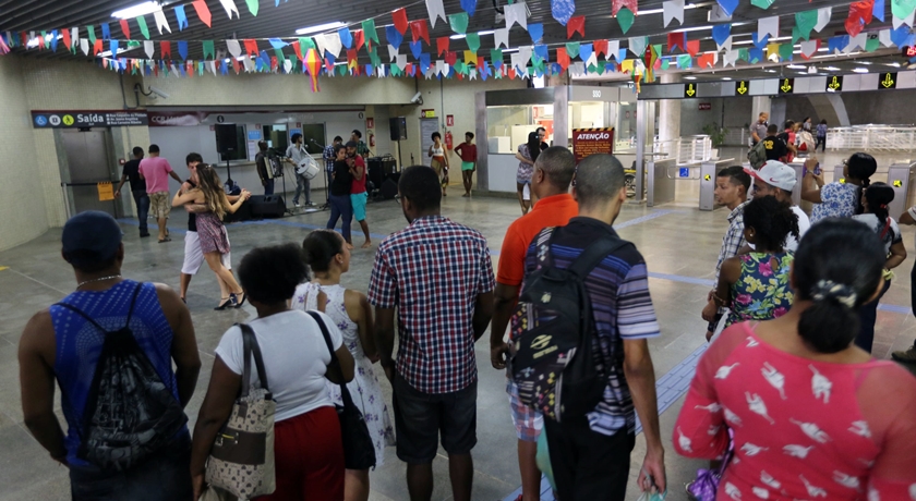 Metrô de Salvador continua em clima de São João; confira esquema