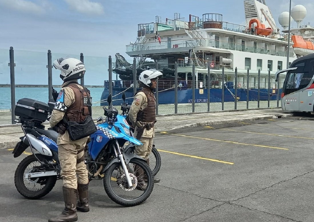 Operação Navio: PM intensifica ações com aumento da chegada de turistas em Salvador