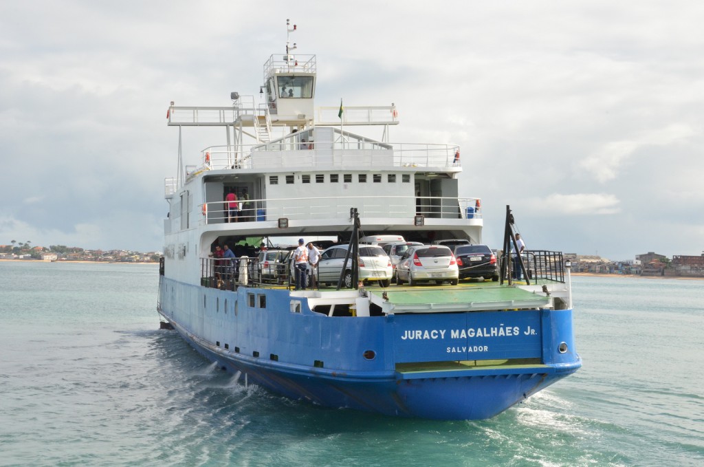 Ferry Boat opera com cinco embarcações e movimento é tranquilo