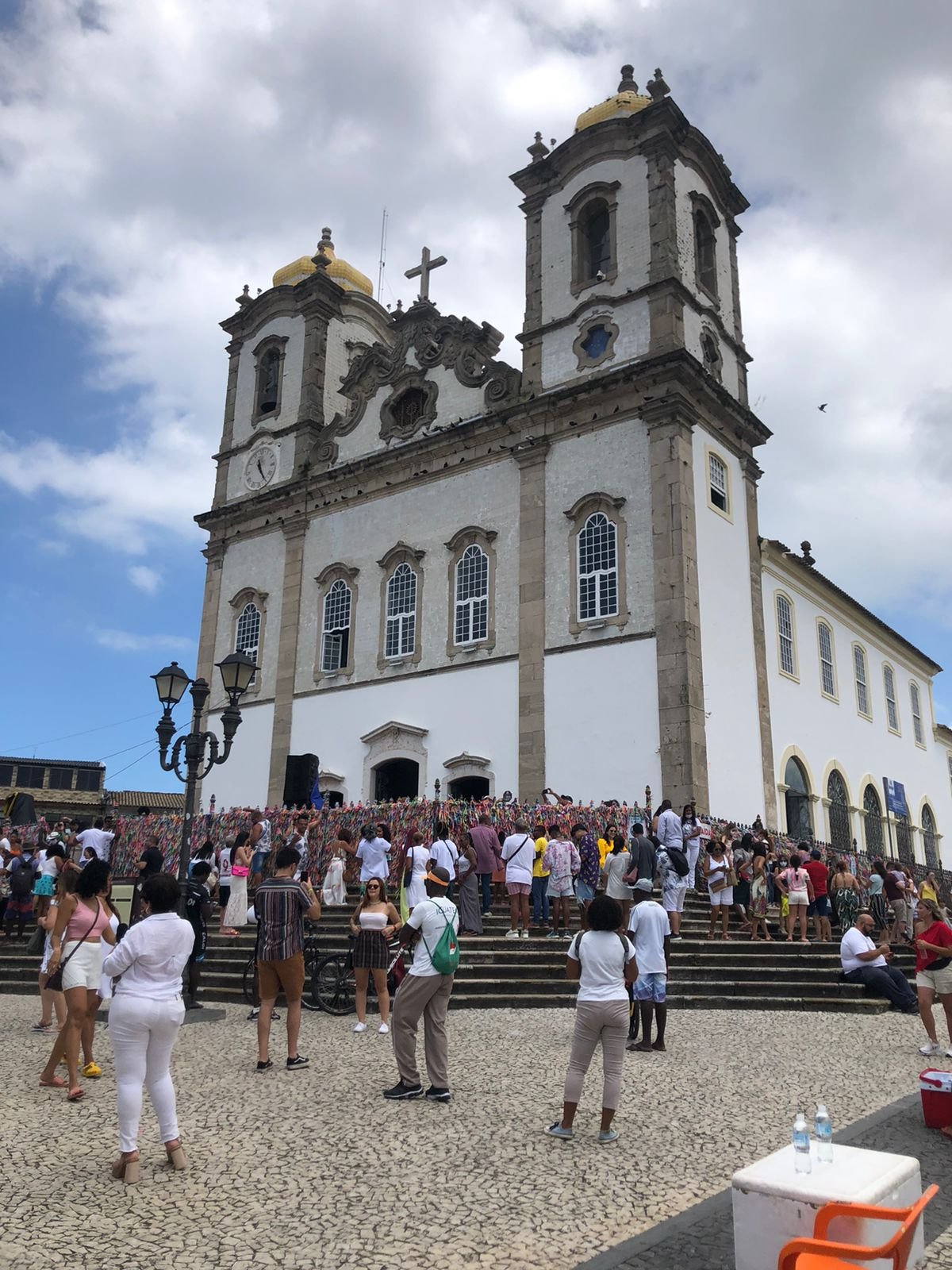 Primeira sexta-feira do ano leva multidão à Basílica do Bonfim