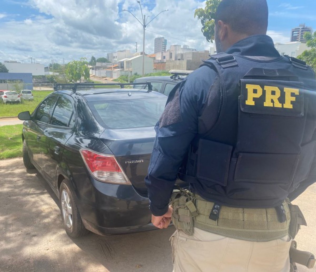 Demorou, mas chegou: carro furtado retorna após quatro anos para locadora em Salvador