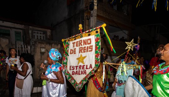 Cortejo religioso desfila em Portão e marca abertura do calendário cultural de Lauro de Freitas