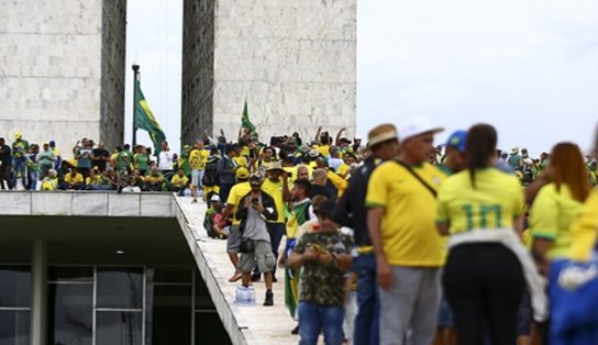 CBF se manifesta contra uso de camisas da seleção em atos terroristas 