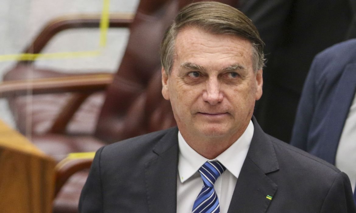 Medo de extradição faz Bolsonaro antecipar volta ao Brasil