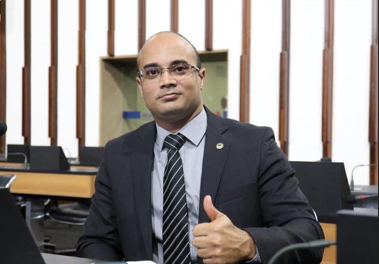 Bolsonarista baiano repudia convocação de CACs para luta armada em Brasília: "Irresponsável"