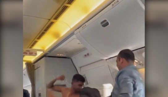 Vídeo mostra troca de socos dentro de avião, briga foi motivada por assento