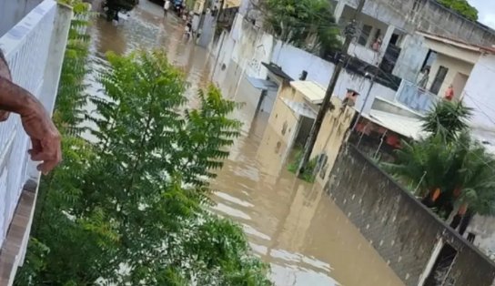 Polícia Militar arrecada donativos para vítimas da chuva na Bahia