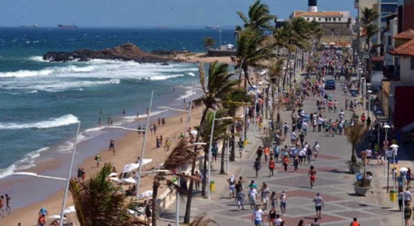 Após defeito em equipamento, energia é restabelecida nos bairros da Graça e Barra