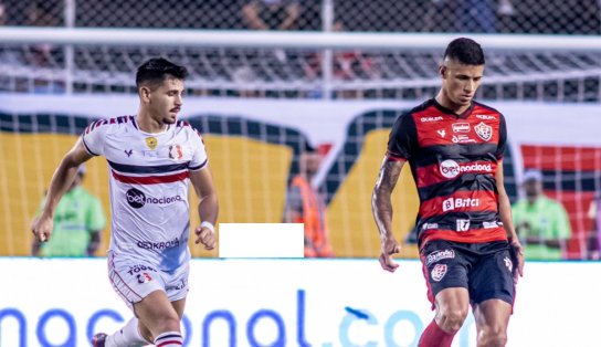 Defesa falha e Vitória leva gol nos últimos minutos, time segue sem vencer 