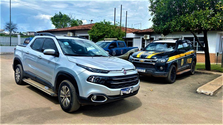 Caminhonete Fiat Toro roubada em Niterói é recuperada em Barreiras 