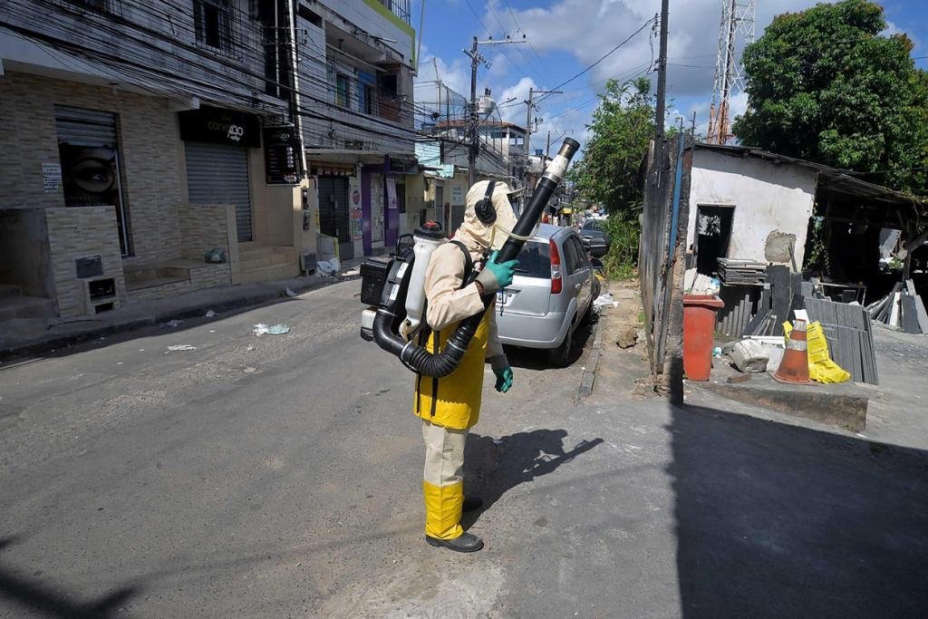 Plano Verão sem Mosquito: Combate ao Aedes aegypti prossegue em comunidades populares de Salvador neste final de semana