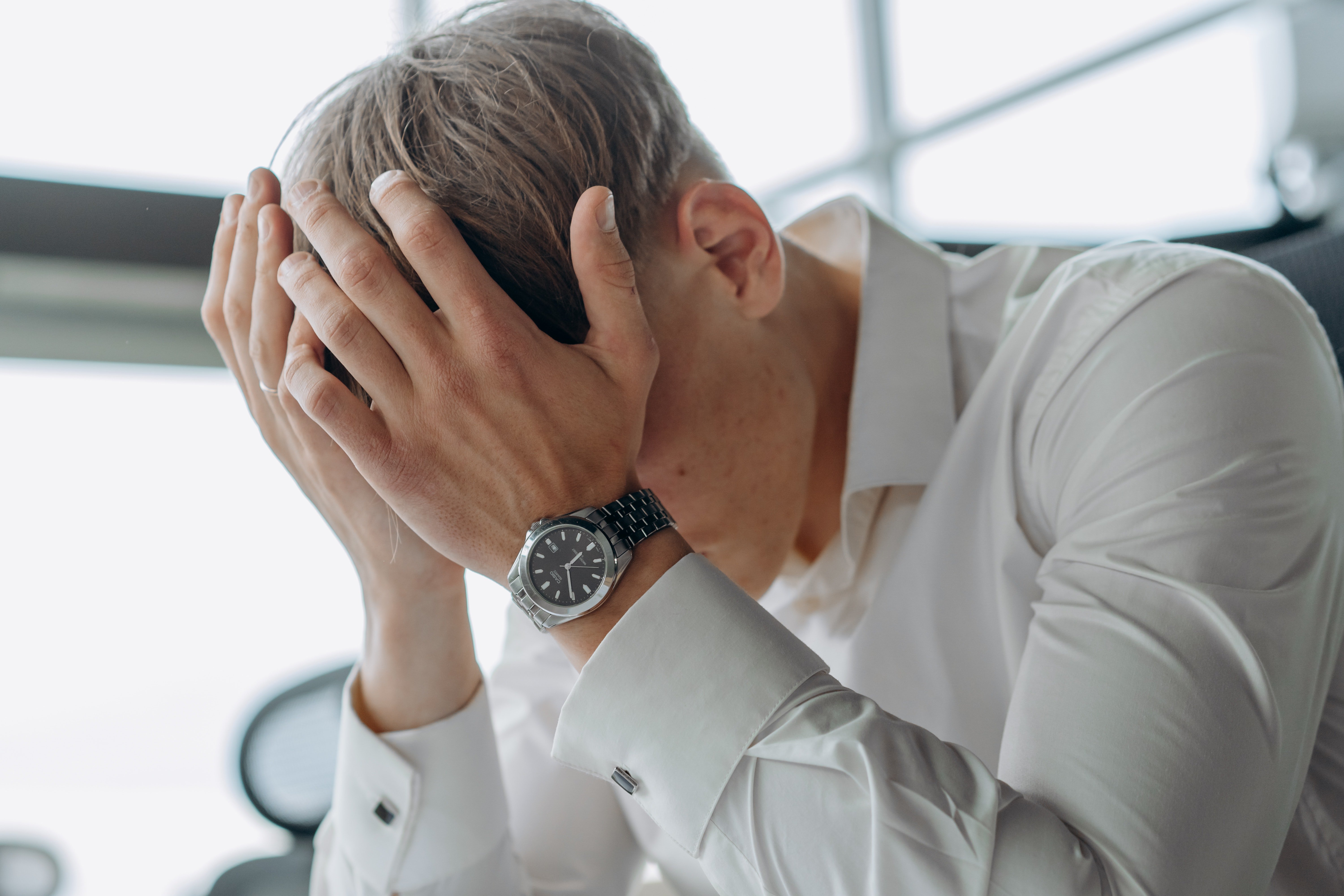 Burnout: neurocientista revela os hábitos que ajudam a combater o esgotamento mental