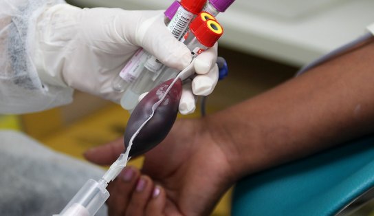 Postos do Hemoba estão com nível crítico de sangue no estoque e fazem campanha aos sábados