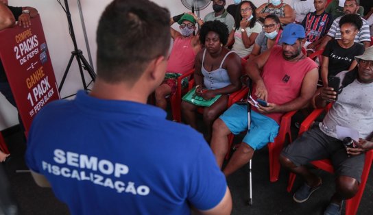 Semop emite mais de 600 licenças a ambulantes para Festa de Iemanjá após confusão em fila 