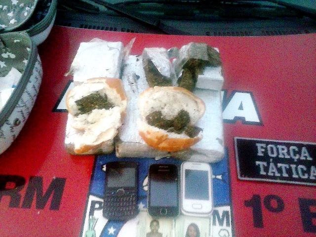 Jovem é presa com sanduíche de maconha em Maceió