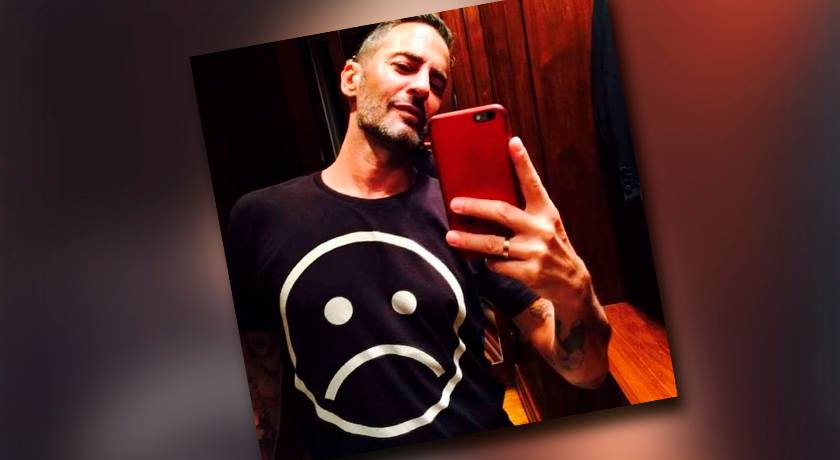 Estilista Marc Jacobs se confunde e publica foto pelado