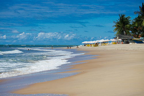 Encontrado corpo de adolescente desaparecido em Praia de Itacimirim