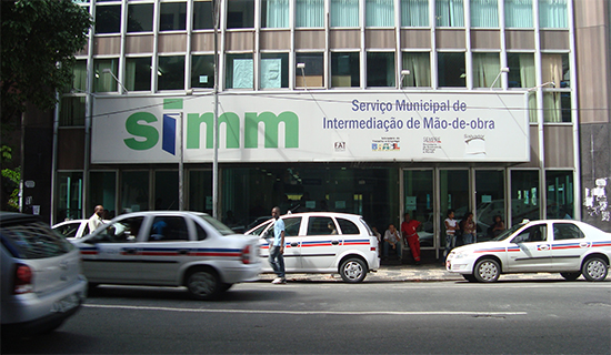 SIMM oferece 100 vagas de emprego para Quinta-Feira