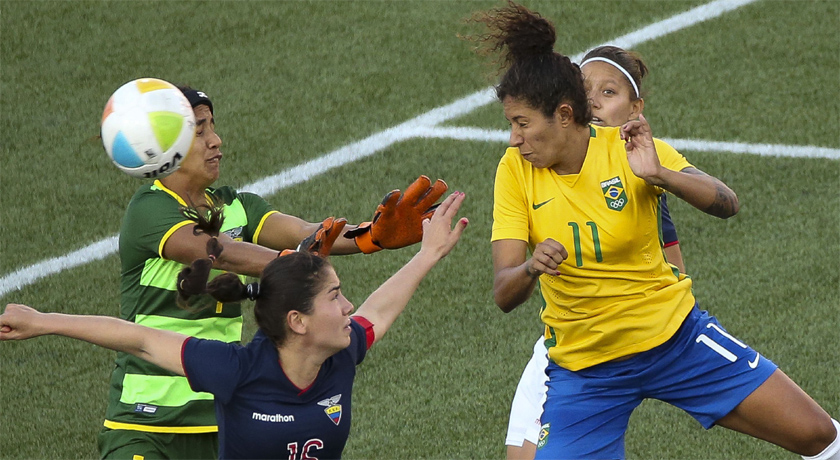 Com cinco gols de Cristiane seleção de futebol goleia equatorianas no Pan