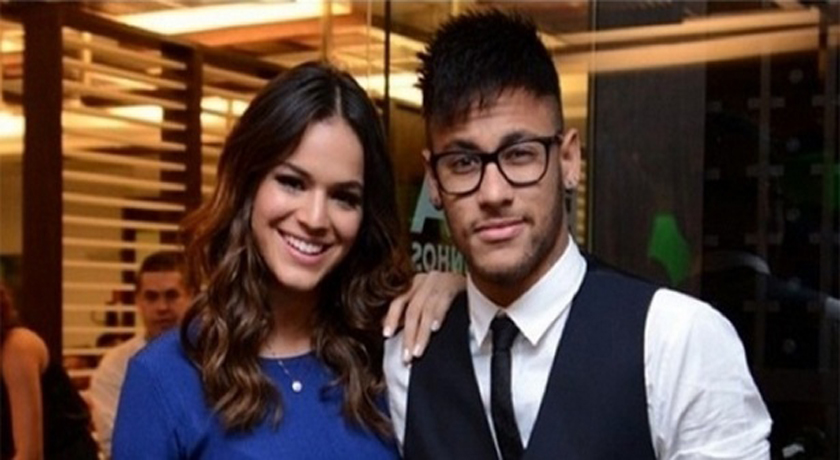 Neymar diz ter sido &#8220;muito apaixonado&#8221; por Bruna Marquezine